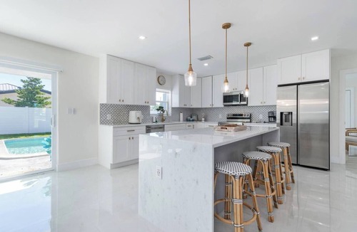 Garden Isles House | Gorgeous Luxe Home w/Heated Pool. Perfect Location!