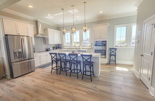 Cape Charles House | Gorgeous New 5 BDR, 4 BA Beach Home With Tower Outlook Suite!