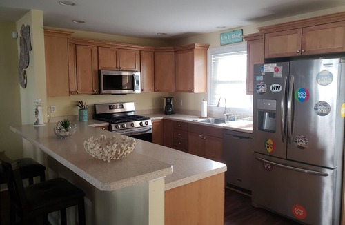 Wildwood House | GORGEOUS Townhouse 1 Blk to Beach/Boards !