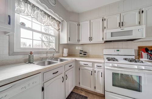 Austinburg House | GOTL & Spire Academy: Wine Country Escape!