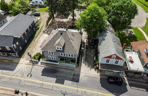 Rock Hall House | Grand home located right on Main St, walk to Chesapeake Bay & great restaurants