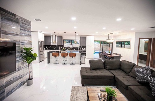Ojus House | Grand Multi‑Court Villa by The Glamhomes
