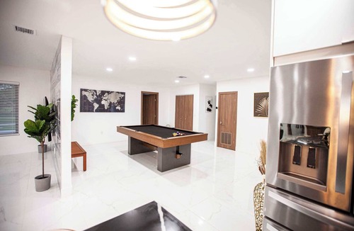 Ojus House | Grand Multi‑Court Villa by The Glamhomes