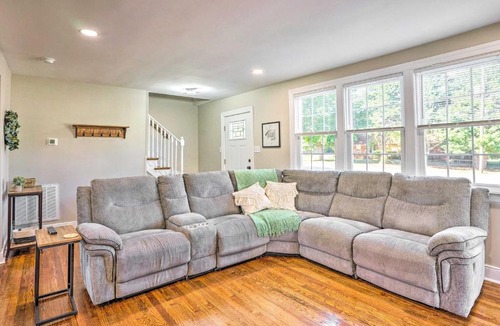 Lakeside House | Grand Richmond Home with Great Location and Views
