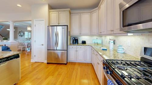Rehoboth Beach House | Grande at Canal Pointe 37277 Trent Ct