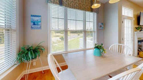 Rehoboth Beach House | Grande at Canal Pointe 37277 Trent Ct