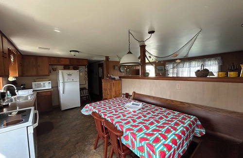 Falmouth House | Great Vacation Place Just Steps From The Beach