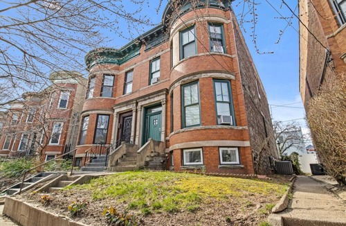 Greenville House | Green-Door Brownstone Private Room - BD 3