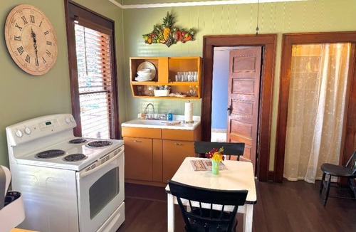 Marlinton Apartment | Greenbrier Suite @ The Electric Moon Inn. Your perfect getaway.
