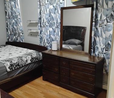 Irvington Bed & Breakfast | Grove#10