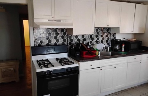 Irvington Bed & Breakfast | Grove 125