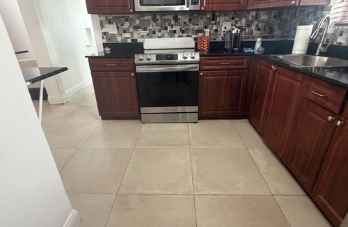Coral Way Hotel | Grove Appartments
