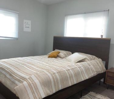 Inglewood House | Guest house near LAX, Sofi, Intuit with private parking