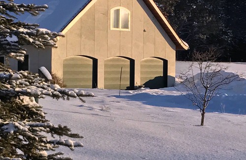 Bigfork Apartment | Guest House, Proctor Studios at Stepping Stone Retreat