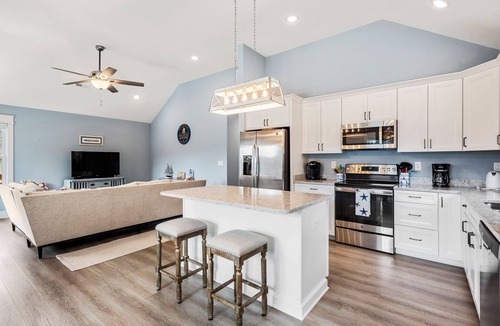 Colington House | Gull Point Too: New Construction, Central Location