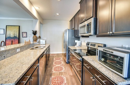 Hampton Condo | Hampton Condo: By Convention Center & Coliseum!