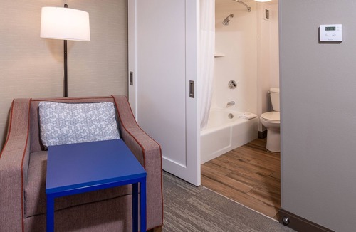 North Westport Hotel | Hampton Inn Fall River/Westport