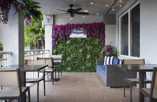 Downtown Fort Lauderdale Hotel | Hampton Inn Fort Lauderdale Downtown Las Olas Area