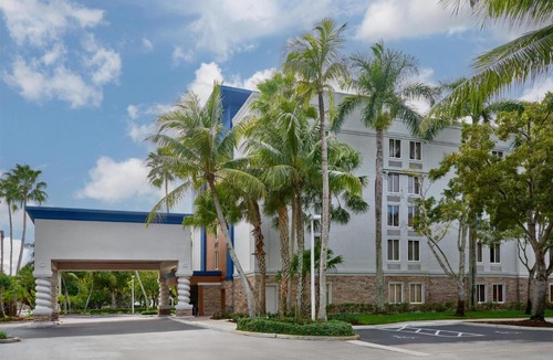 Plantation Hotel | Hampton Inn Fort Lauderdale Plantation
