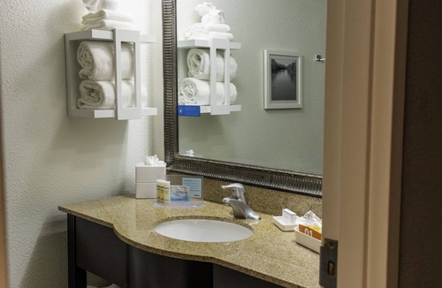 Kinston Hotel | Hampton Inn Kinston