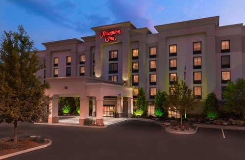 Enfield Hotel | Hampton Inn Springfield South Enfield