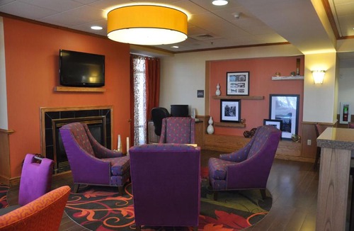 Stony Creek Hotel | Hampton Inn Stony Creek