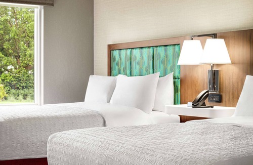 Country Walk Hotel | Hampton Inn & Suites Miami Kendall