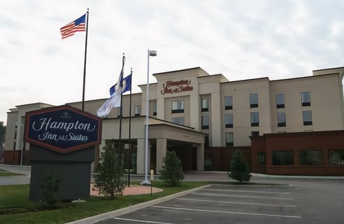 Norfolk - Virginia Beach Hotel | Hampton Inn & Suites Norfolk-Airport