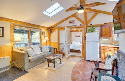 Warren Ski Chalet | Handcrafted Log Cabin Walk to Lake Private Backyard w/Fire Pit Sleeps 8