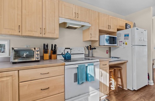Emerald Isle House | Handicap Friendly,golf cart,community pool,easy beach access,Spinnaker's Reach
