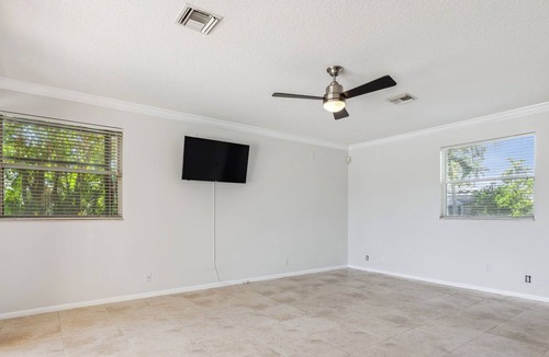 Lighthouse Point Villa | Harbor Hideaway- Water Front Luxury Property + Heated Pool