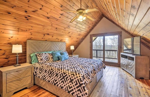 Pleasant Mount Cabin | Harmony Residence Estate · Poconos Retreat