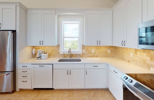 Carova Beach House | Harper House | 3BR Semi-Oceanfront 4x4 OBX | Ocean Views | Sleeps 6