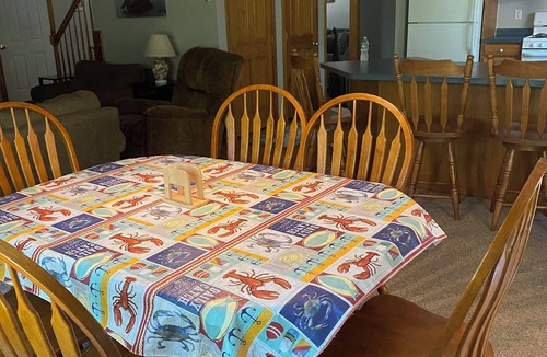 Harwich Center House | Harwich Home with Sunroom near Red River Beach