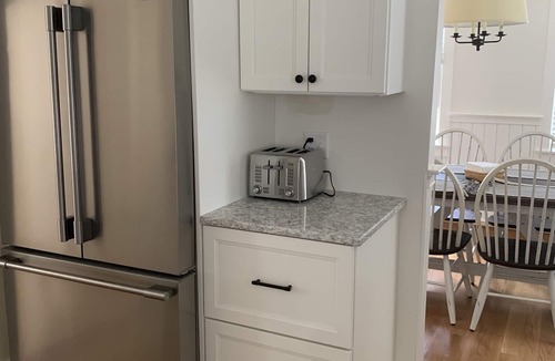 Harwich Port Cottage | Harwich Port -Walk to Atlantic Street Beach and Downtown Shops