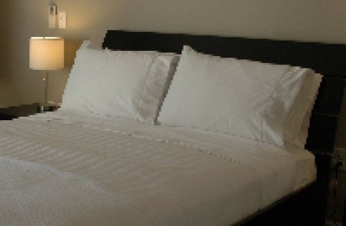 Rock Hall Hotel | Haven Point Inn and Gallery