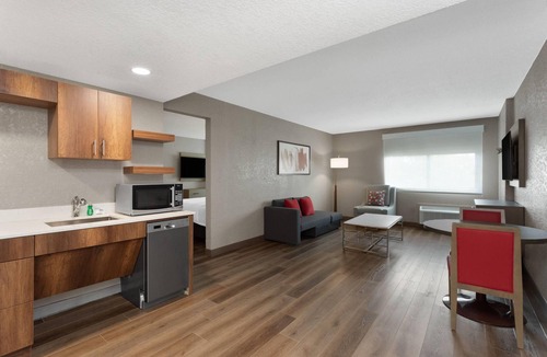 Survey Creek Hotel | Hawthorn Extended Stay By Wyndham Ft Lauderdale Cypress Crk