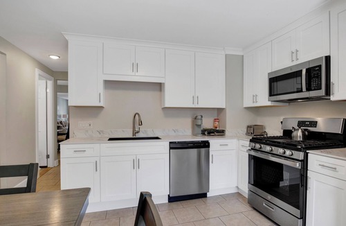 North Buffalo Apartment | Heart Of Elmwood Village #2