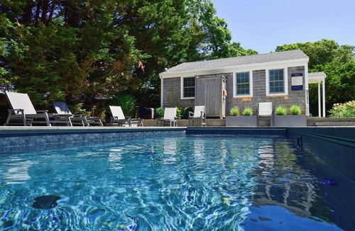 West Chatham House | Heated Plunge Pool, Game Barn, AC, 5 Min to Beach!