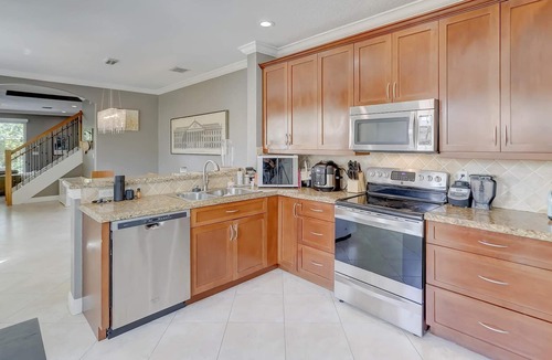 Lake Ridge House | Heated Pool, Grill, Beach | Riviera by RoveTravel
