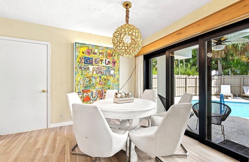 Downtown Fort Lauderdale House | Heated Pool, Modern Oasis, 4 bedroom, 8 beds, 4 bathrooms