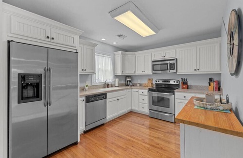 Cherry Grove Beach House | Heated Pool, ping pong & grill, Home in Cherry Grove, Short Walk to Beach