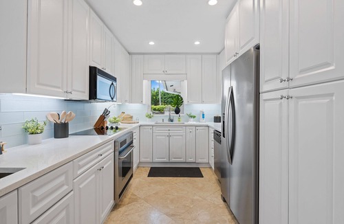 Bermuda Riviera House | Heated Pool Waterfront Retreat – A Fun, Sun-Soaked Florida Getaway on the Waterway Escape Now!