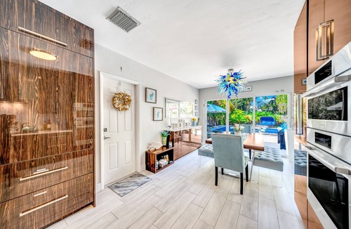Deerfield Beach House | Heated SaltWater Pool! Fire Pit+Walk To Beach!