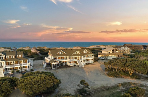 Corolla House | Hemingway & Mark Twain Estate | Weddings & Events | 32BR Sleeps 72 | OBX