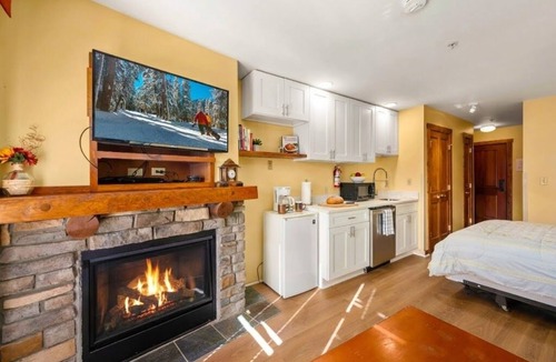 Edray Condo | HH 314: Sunrise Views | Ski-In/Out | Village Center | Sleeps 4