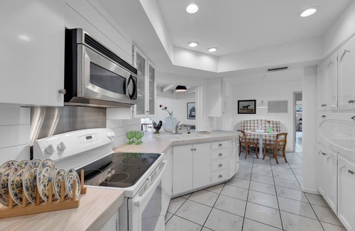 Fort Lauderdale House | Hidden gem fully furnished 3-bedroom house 3- bath in exclusive Coral Ridge!