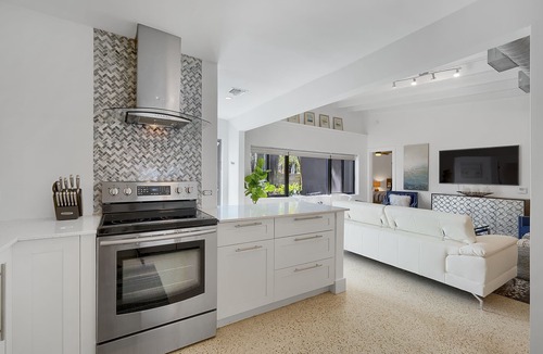 Poinsettia Heights House | Hidden Gem in Heart of Fort Lauderdale with Heated Pool and Hot Tub!
