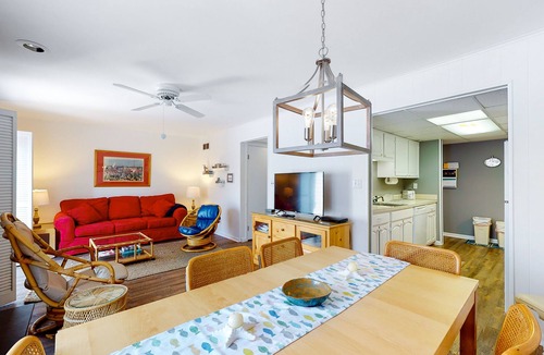 Bethany Beach House | Hidden Harbour Condo Located Close to the Water w/Free WiFi, Private WD, Shared Pool
