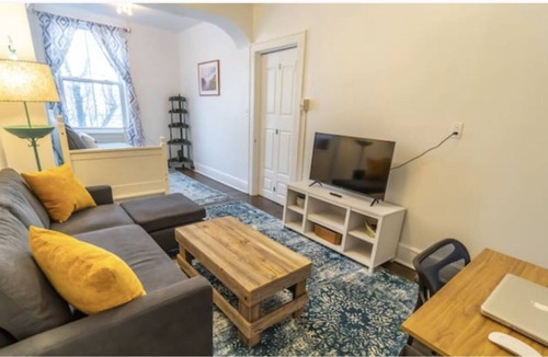 Beacon Apartment | Hidden Hideaway | Prime Location | Parking